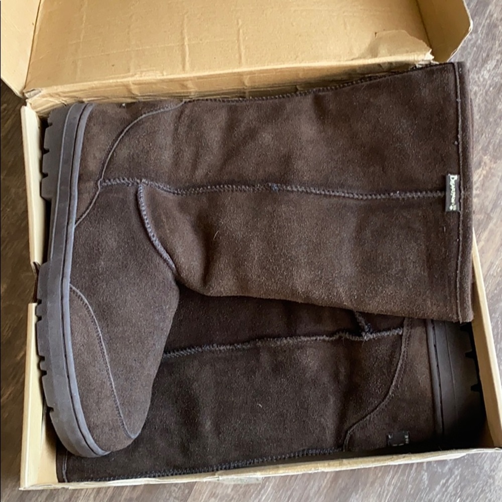 Bearpaw dream tall boots NIB